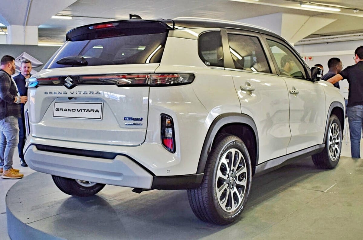 South Africa-spec Grand Vitara rear quarter